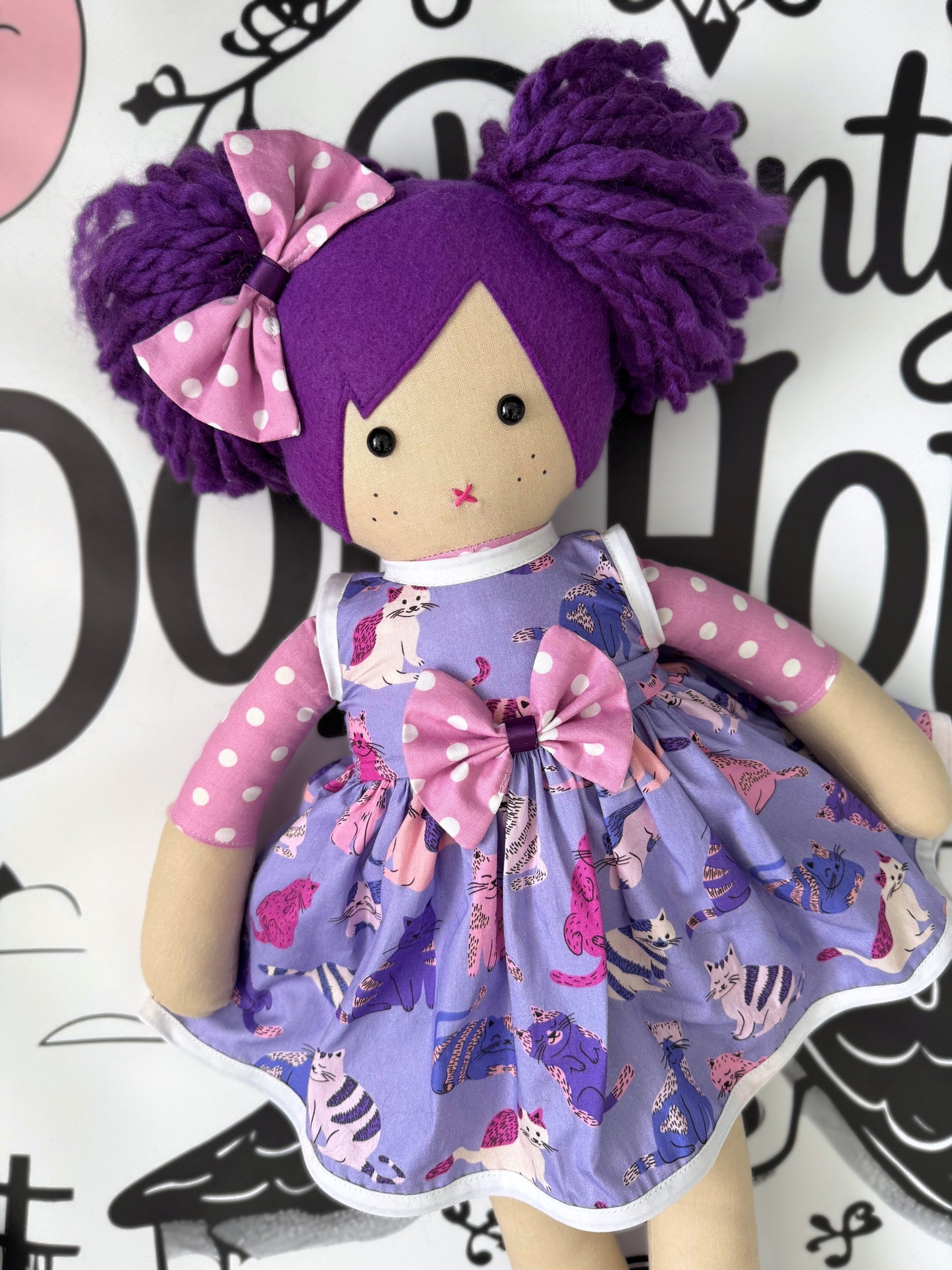 Harriet Classic Doll